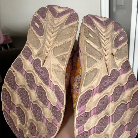 Hoka x Free People Clifton 8 Women's Floral Yellow Sneakers - Picture 4 of 4